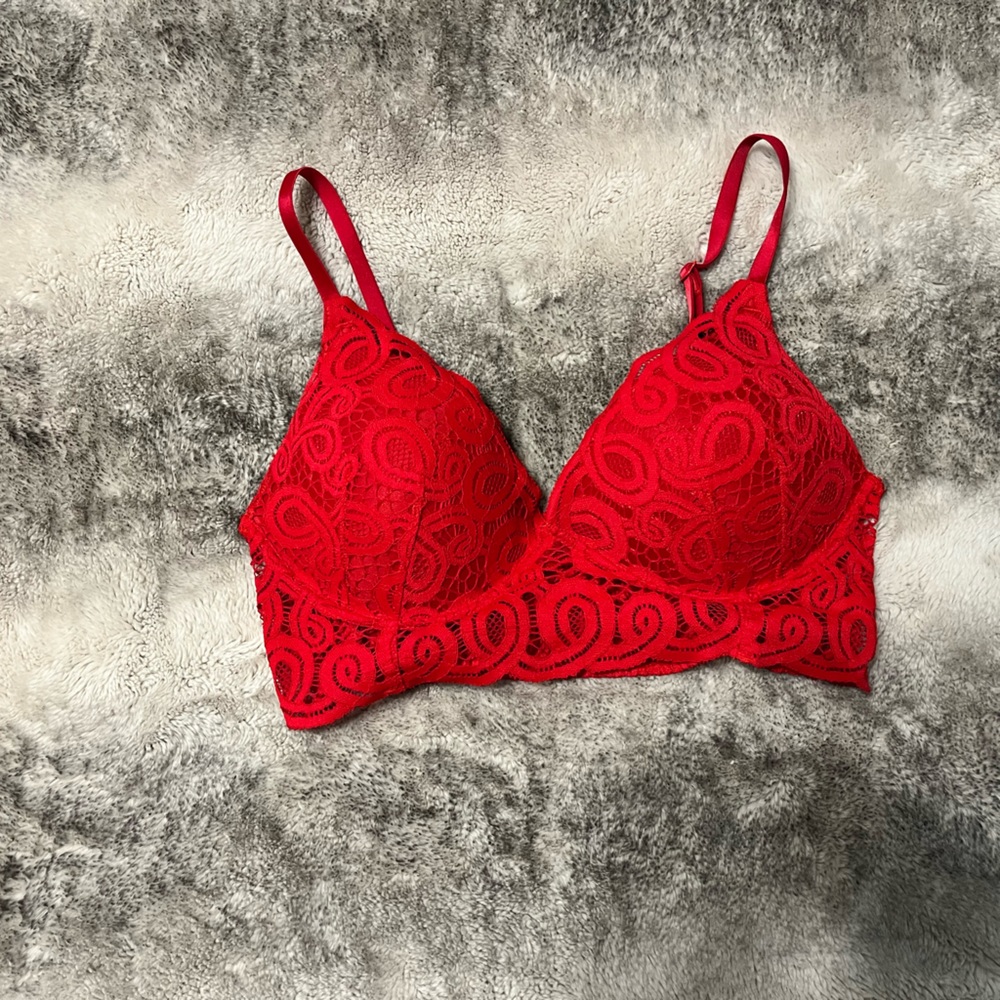 Victoria’s Secret Pink bralette. Padded lightly.